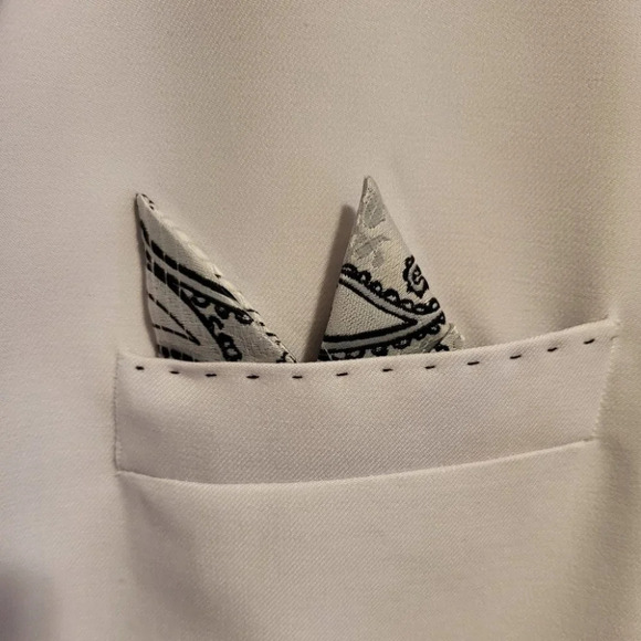 Men's 2pc Suit by Statement (size 46L/40L) - Picture 6 of 14